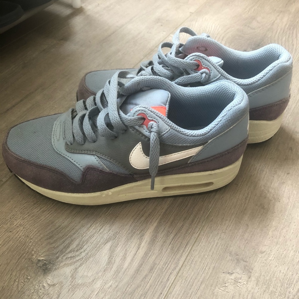 Nike air max’s